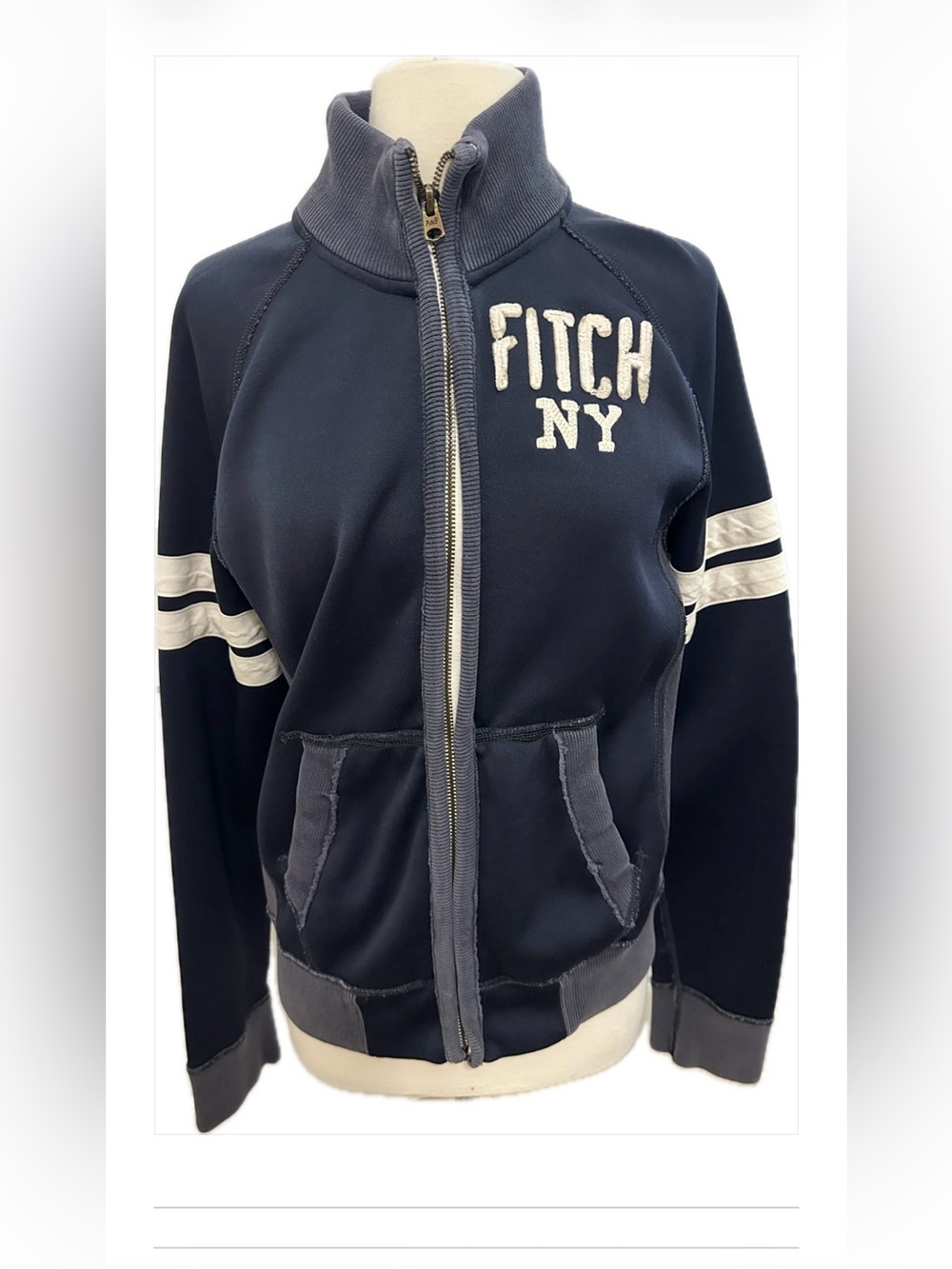 Vintage Y2K Abercrombie & Fitch "Muscle" full-zip track jacket in navy blue Med.